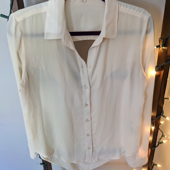 Long Sleeved Open Back Chiffon Button Down Shirt - Picture 3 of 8
